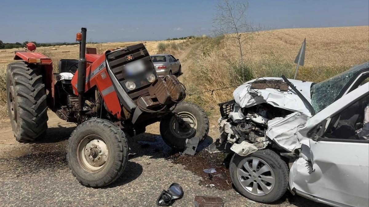 Edirne’de otomobille traktör çarpıştı: 2 yaralı