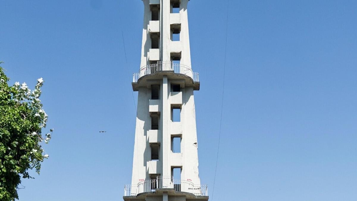 İzmir’in simgesi Paraşüt Kulesi yeniden ayağa kalkıyor