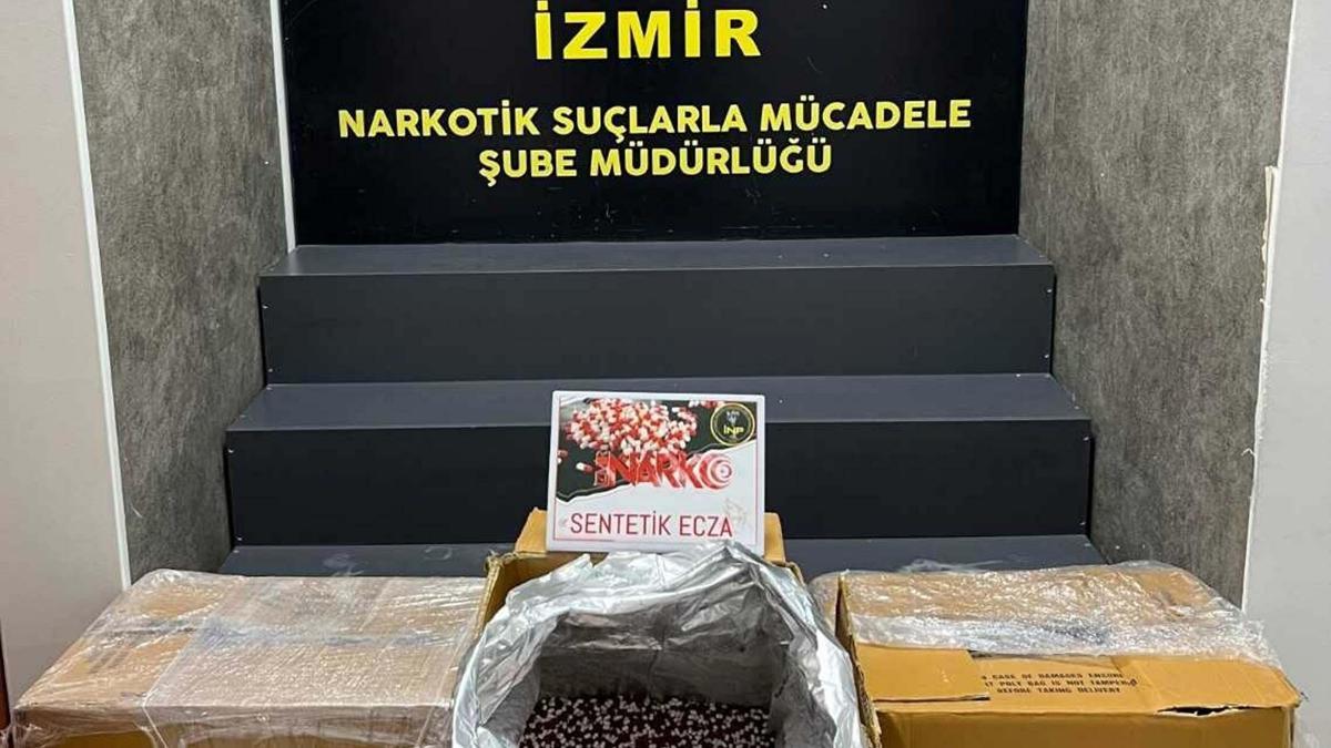 İzmir'de uyuşturucu operasyonu; 2 tutuklama