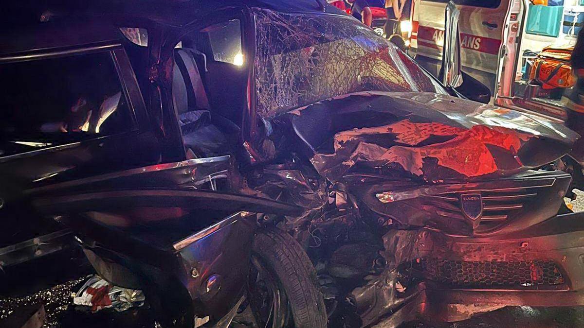 Kırklareli'de otomobiller çarpıştı; 2 ölü, 4 yaralı