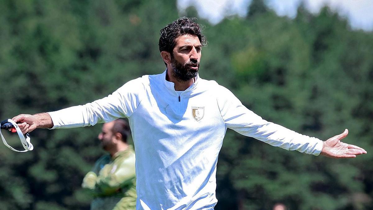 Bodrum FK, teknik direktör Burhan Eşer'le yeniden anlaştı