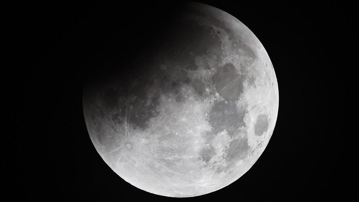 NASA'dan 600 milyon dolarlık imza! Hedef: Ay