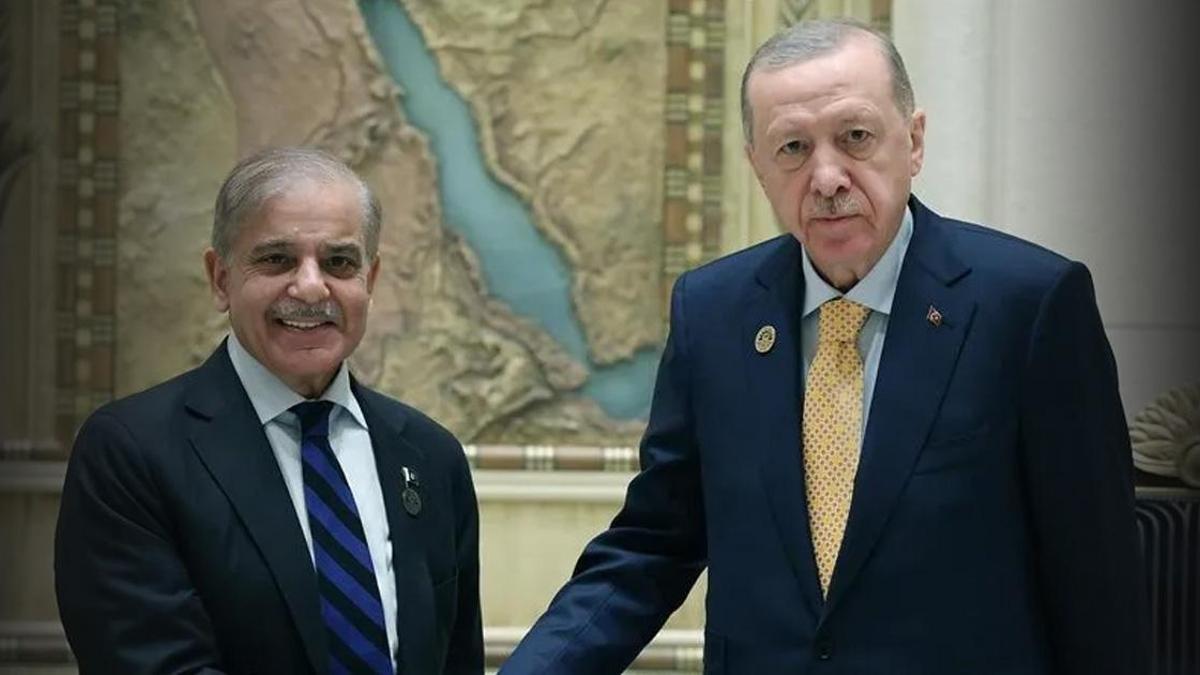 Pakistan Başbakanı Şahbaz Şerif Türkiye'ye geliyor.
