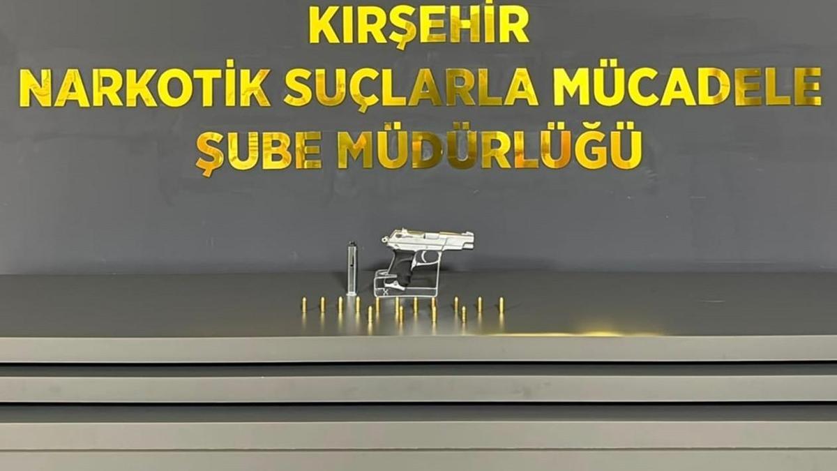 Kırşehir'de ruhsatsız silah ele geçirildi haber görseli