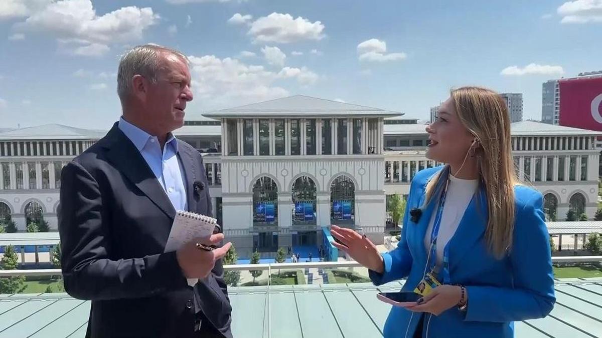 CNN International Muhabiri Robertson'dan NATO analizi