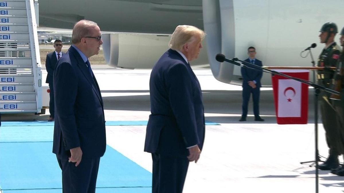Trump'tan Beştepe'de Türkçe selam: "Merhaba asker" haber görseli