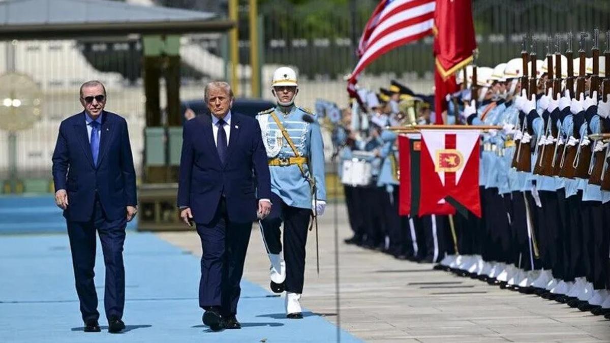 21 pare top atışı, Türk Yıldızları ve mehter... Trump'a A+ protokolü