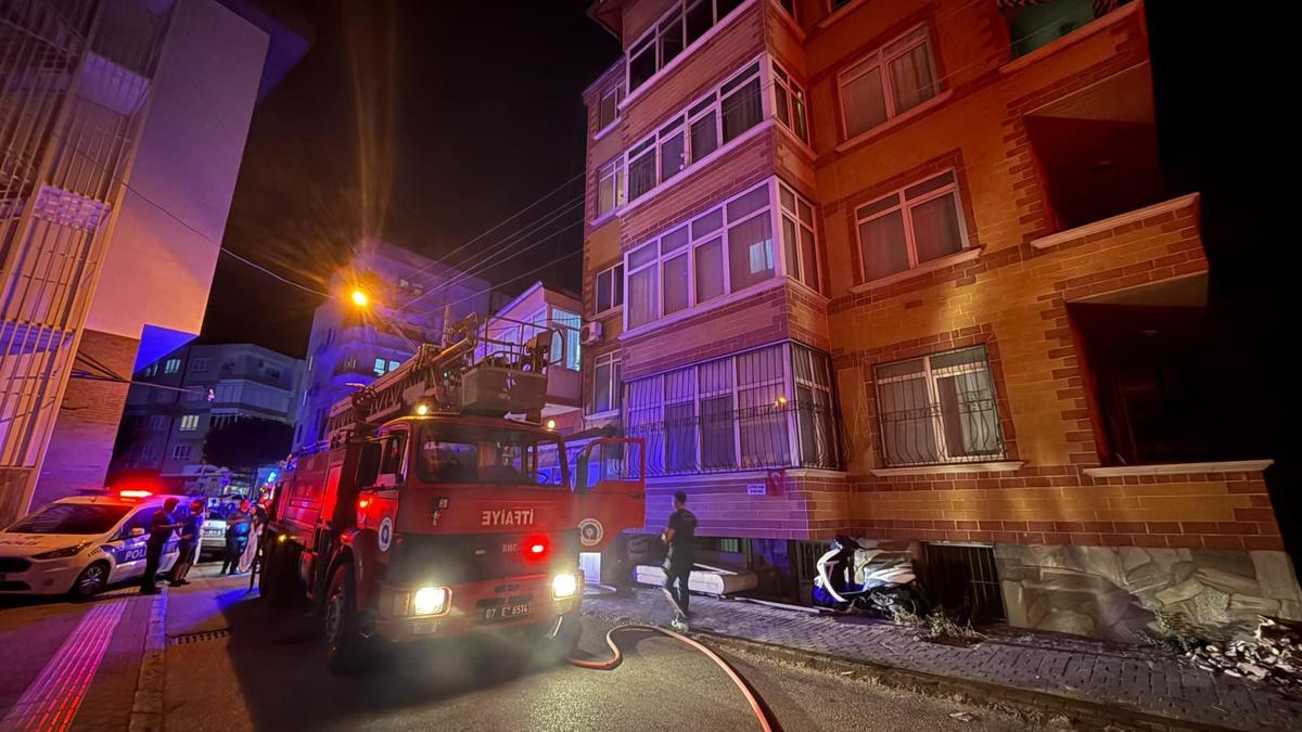 Dairedeki yangın büyümeden söndürüldü haber görseli