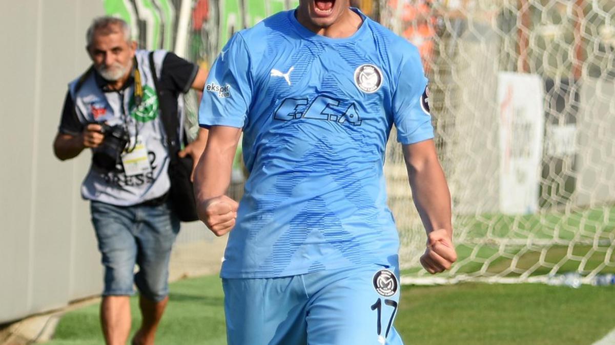 Karşıyaka'da sıra Batuhan'da
