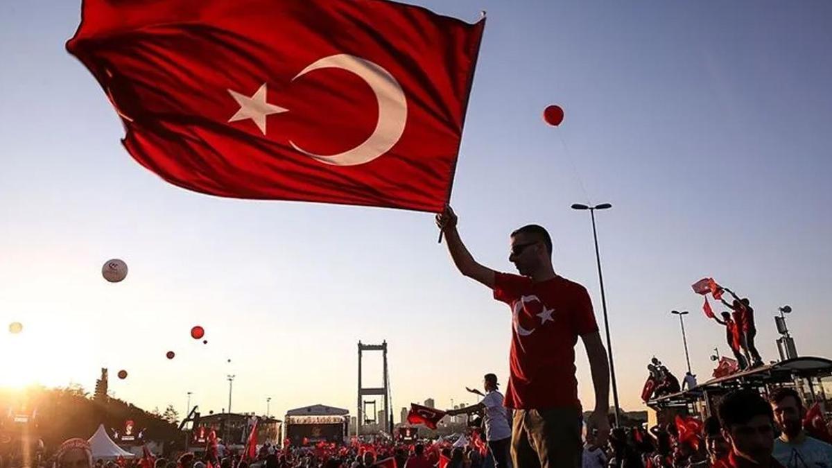 Siyasilerden '15 Temmuz' mesajları haber görseli