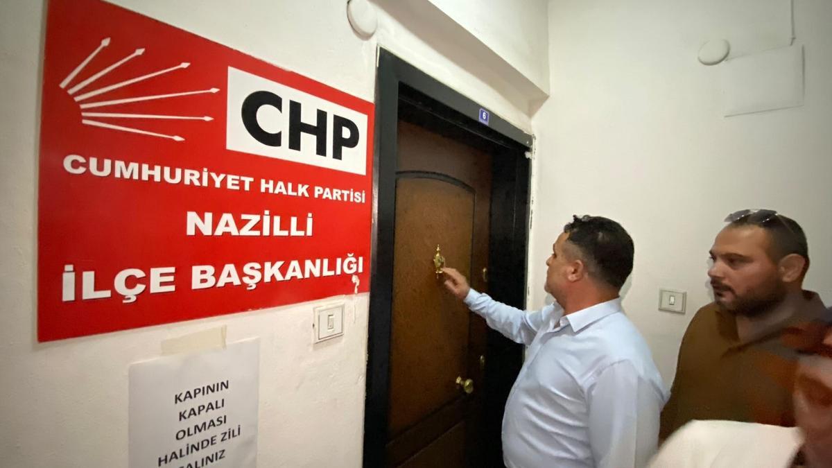 CHP Nazilli'de koltuk kavgası! Kapı kilitledi, yeni başkan dışarıda kaldı