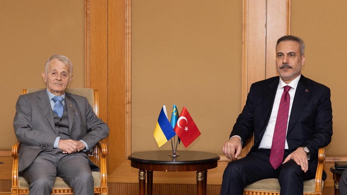 Bakan Fidan, Kırım Tatar halkının milli lideri Kırımoğlu ile görüştü