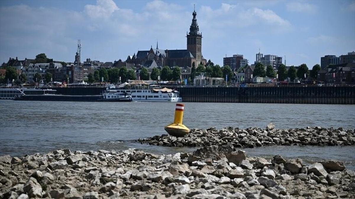 Hollanda'da 'fiili su kıtlığı' ilan edildi! Kuraklık ve sıcak hava etkisini artırdı
