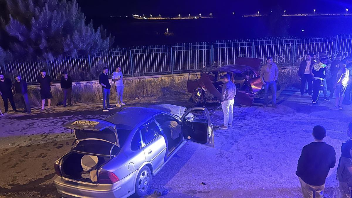 Otomobillerin çarpıştığı kazada yaralanan Nurbanu öldü haber görseli