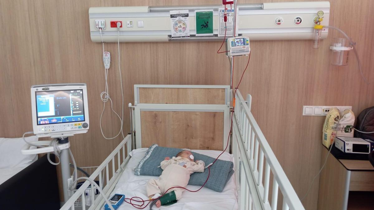 4 aylık Kaan, kanserle mücadele ediyor haber görseli