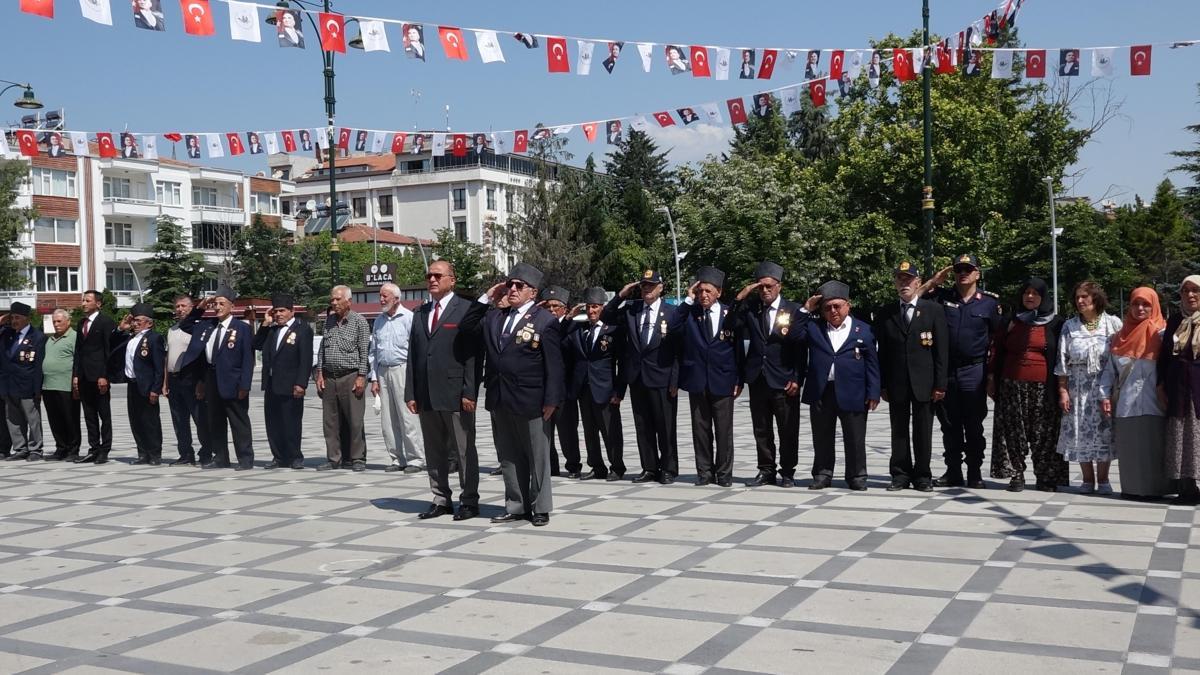 Kıbrıs Barış Harekatı'nın yıl dönümü kutlandı haber görseli