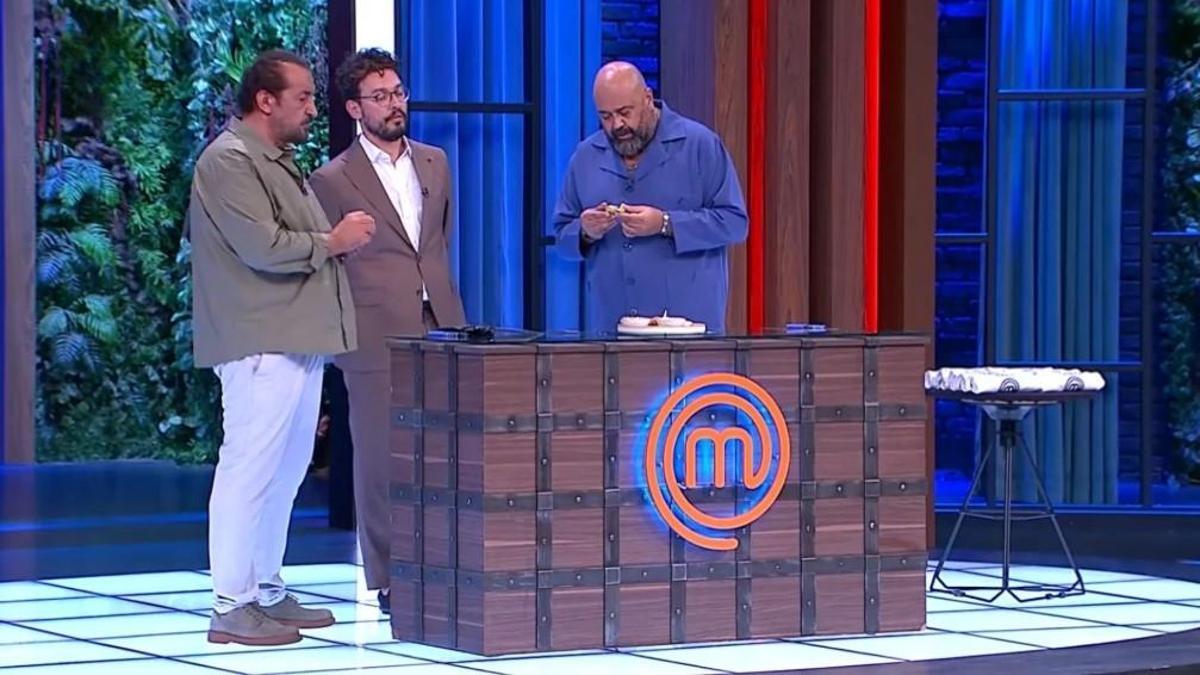 MASTERCHEF 4 YARIŞMACI KİM OLDU? MasterChef'te 4. isim belli oldu! MasterChef ana kadro son yarışmacısı