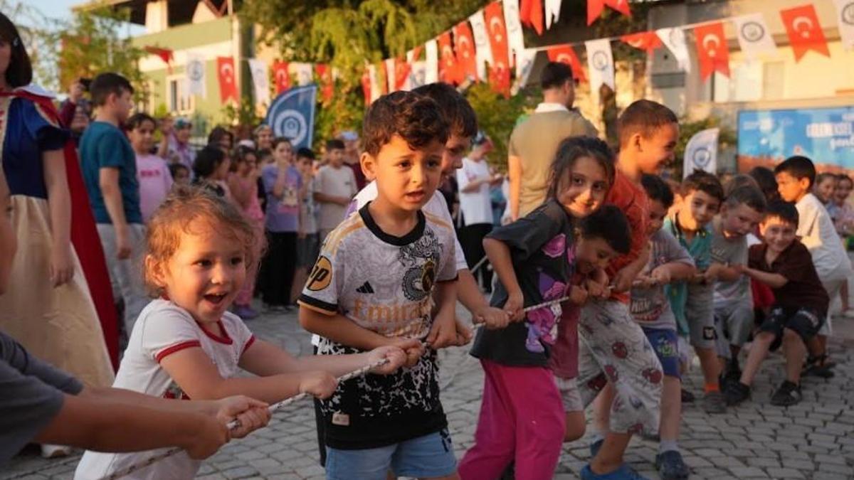 Yıldırım'da Geleneksel Mahalle Çocuk Şenlikleri Düzenlendi