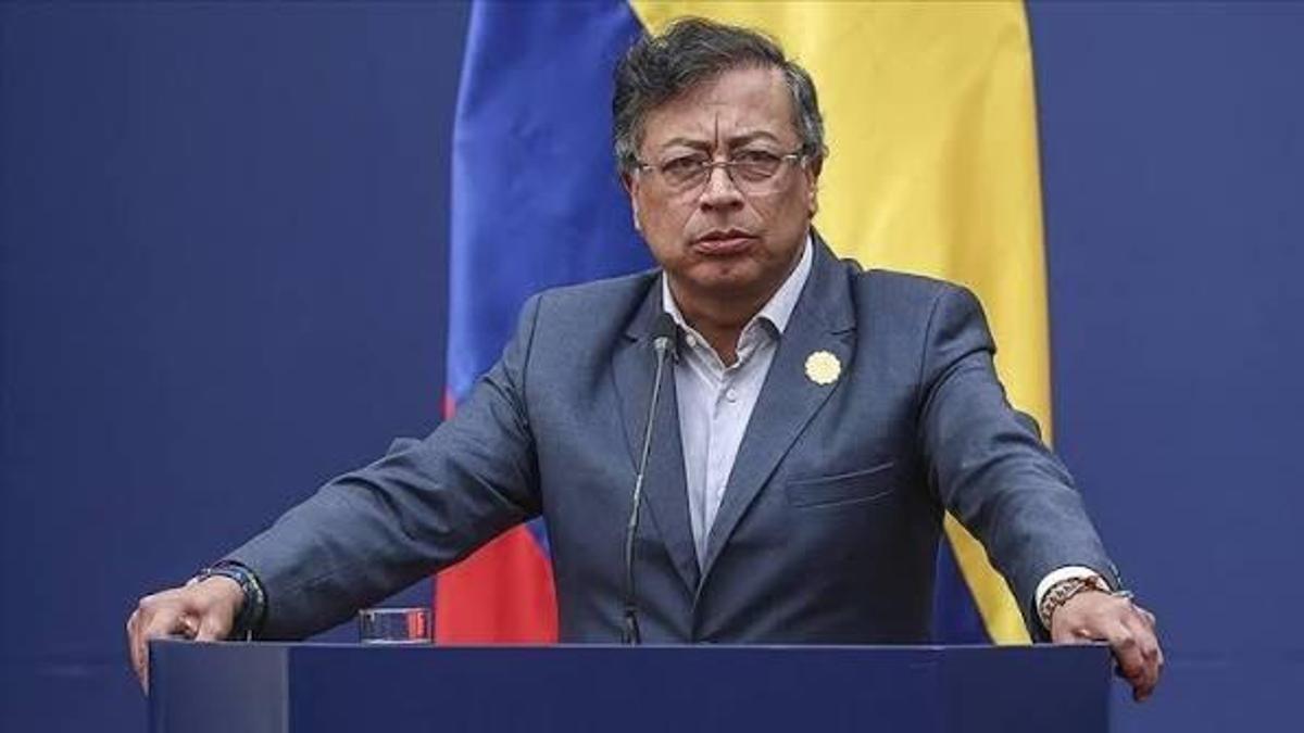 Kolombiya Cumhurbaşkanı Petro, son seçimlerin iptalini istedi haber görseli