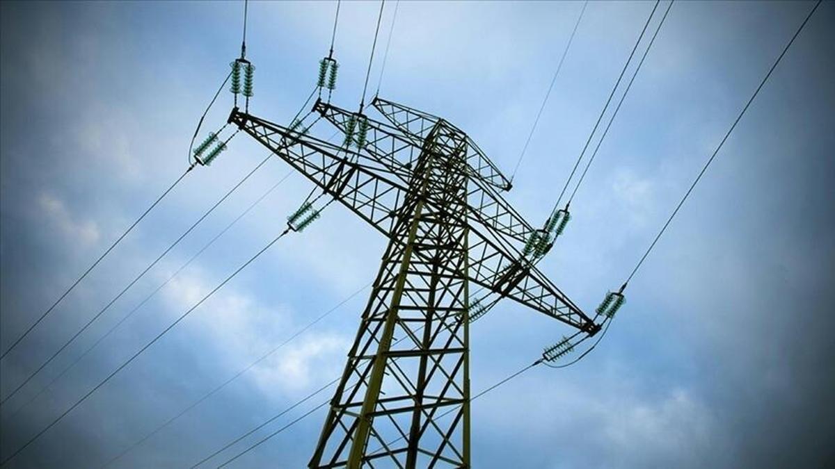 IEA'dan dikkat çeken tahmin! Küresel elektrik talebi bu yıl hızlanacak
