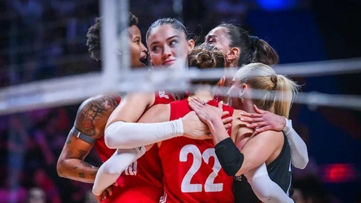 TÜRKİYE ÇİN VOLEYBOL MAÇI KAÇ KAÇ BİTTİ? Filenin Sultanları Maç Sonucu - Özeti