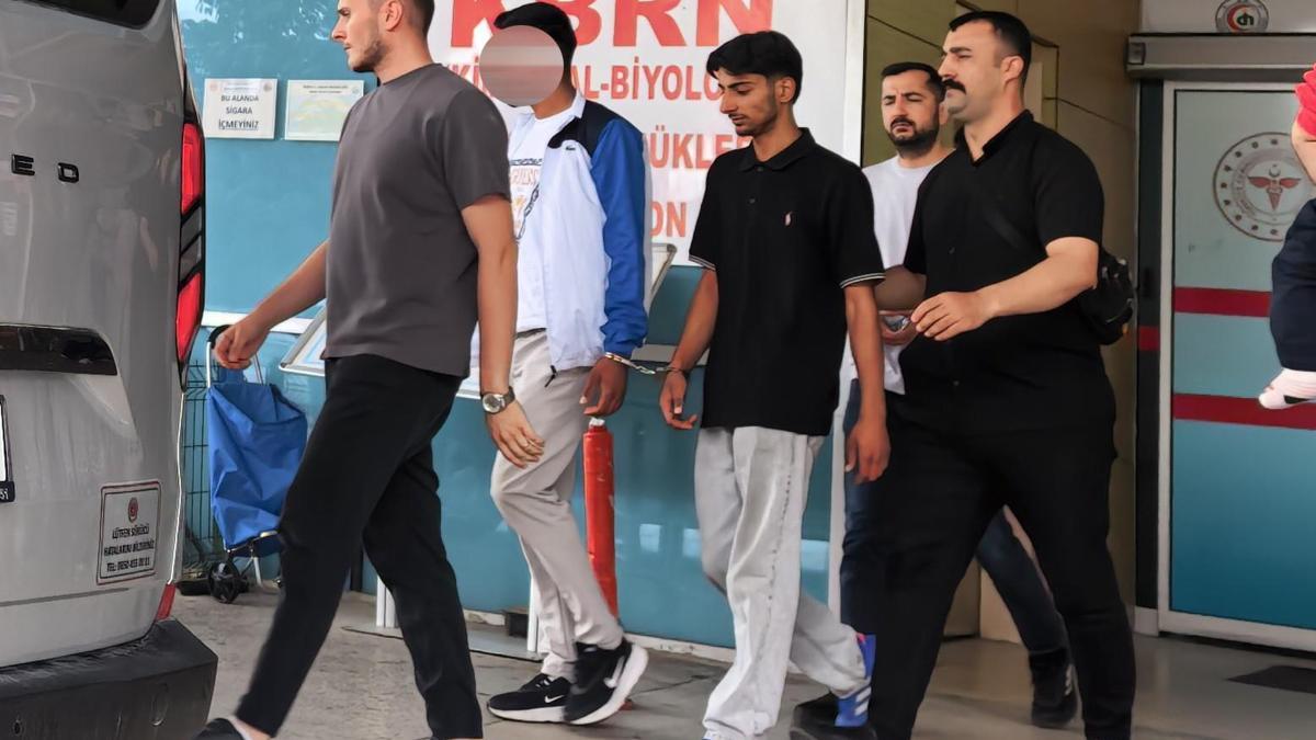 Bursa'da bir kişiyi gasbeden 2 şüpheli tutuklandı haber görseli