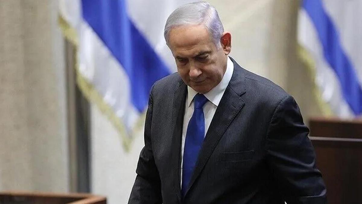 Netanyahu için flaş iddia: Gizlice ülkeden ayrıldı haber görseli