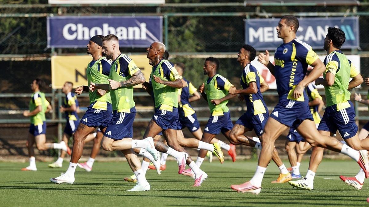 Fenerbahçe'de sakatlık şoku! Polonya'ya götürülmedi