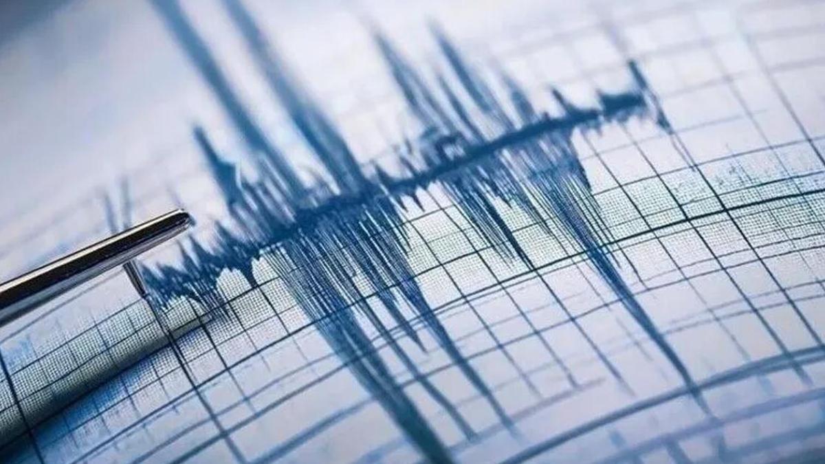 SON DAKİKA HABERİ: Ege Denizi'nde korkutan deprem haber görseli