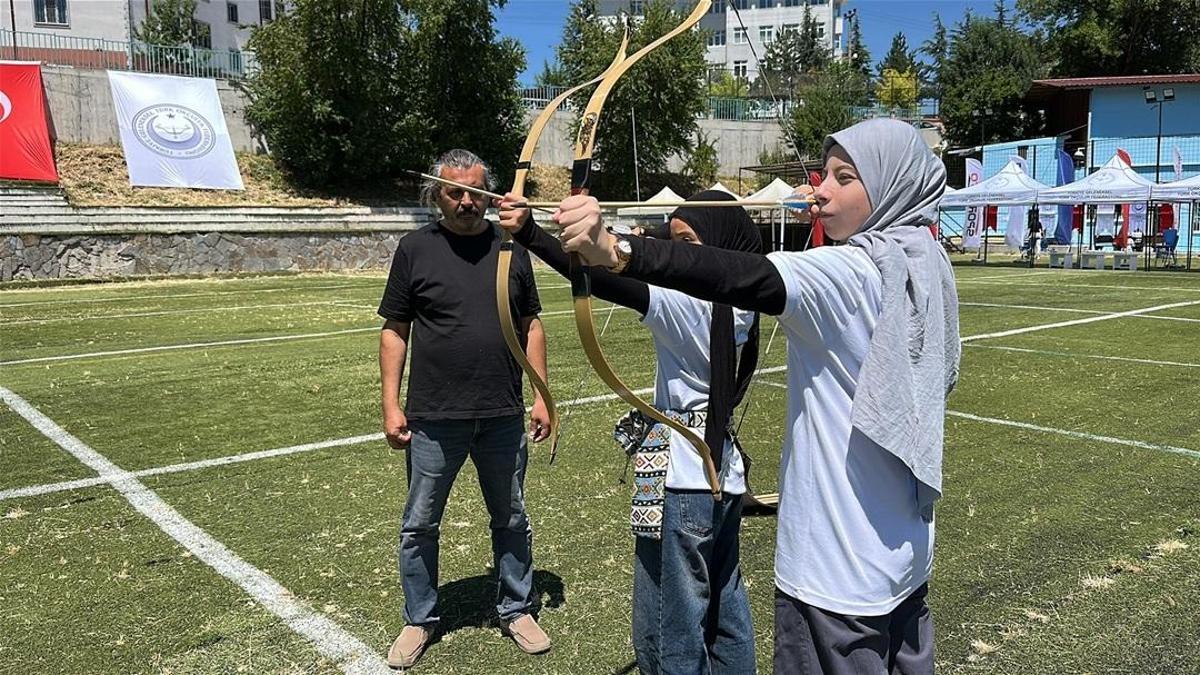 Kütahya’daki tarihi ok meydanı Türkiye Şampiyonası’na hazır haber görseli