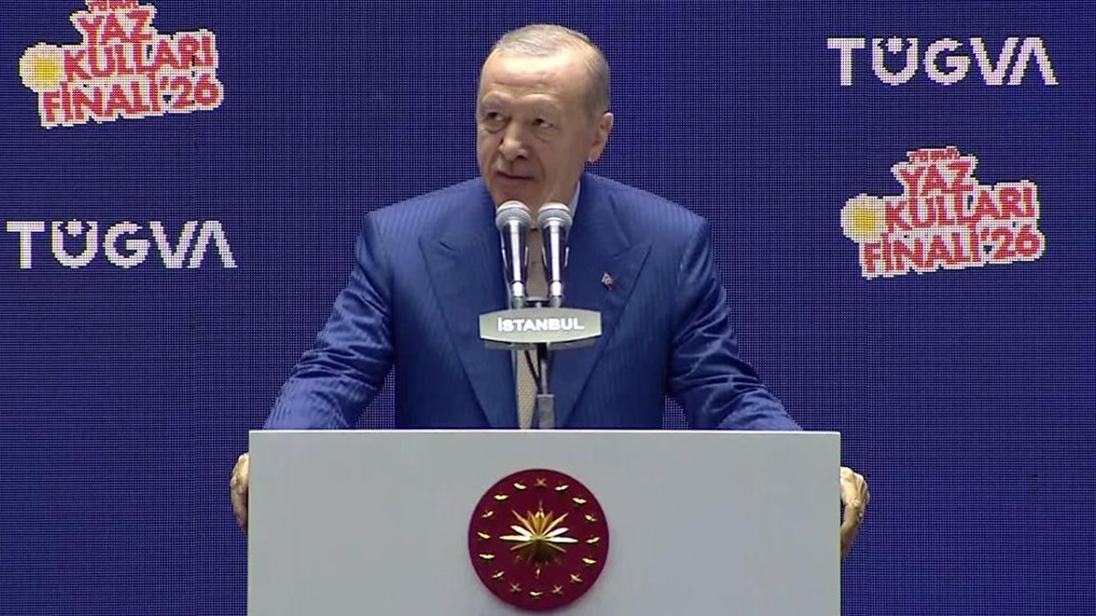 SON DAKİKA | TÜGVA yaz okulları finali... Cumhurbaşkanı Erdoğan: Bu milletin tertemiz evlatlarını kirli emellerine alet edemezler haber görseli