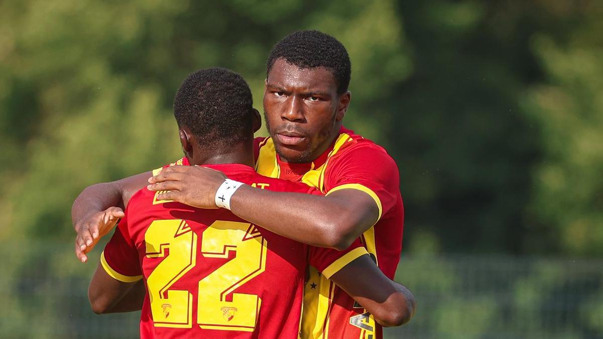 Göztepe'nin yeni transferi Armstrong, kampta parladı