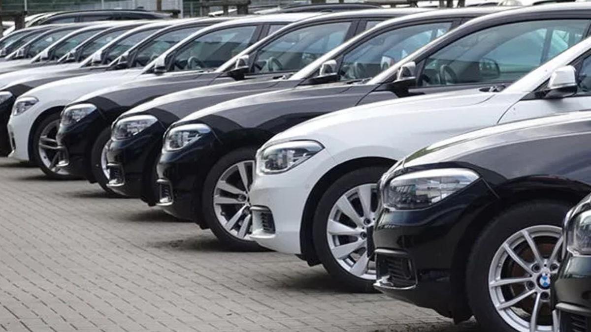 Otomotiv satışları yüzde 10 daraldı haber görseli