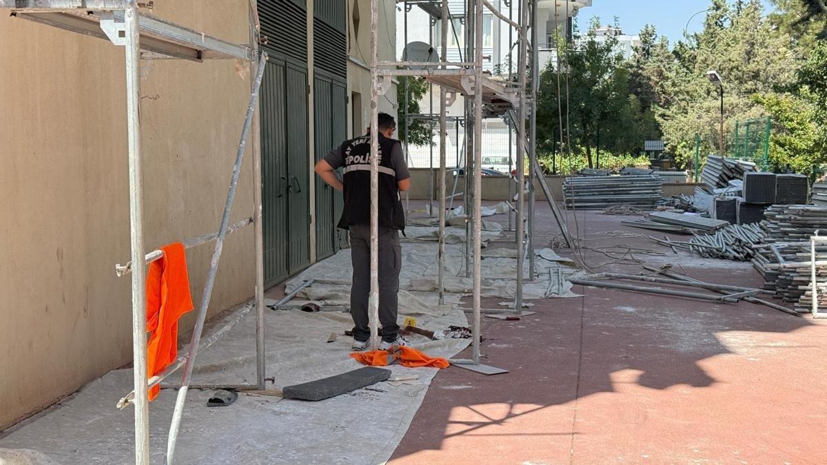 İskeleden düşen işçi öldü haber görseli