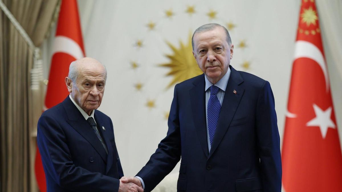 SON DAKİKA... Beştepe'de kritik zirve! Cumhurbaşkanı Erdoğan, Bahçeli'yi kabul etti