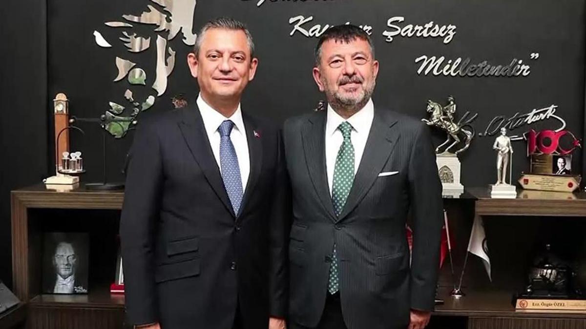 Özel ve Ağbaba'ya "zincirleme rüşvet" fezlekesi haber görseli