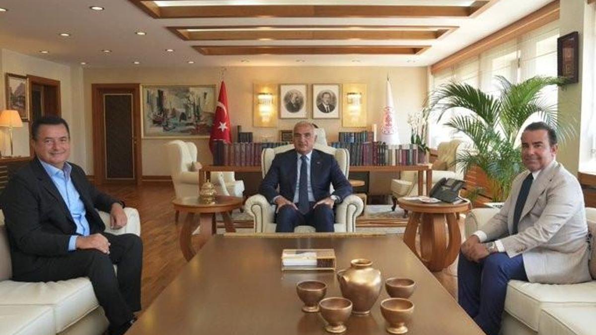 Bakan Ersoy, Acun Ilıcalı'yı kabul etti haber görseli