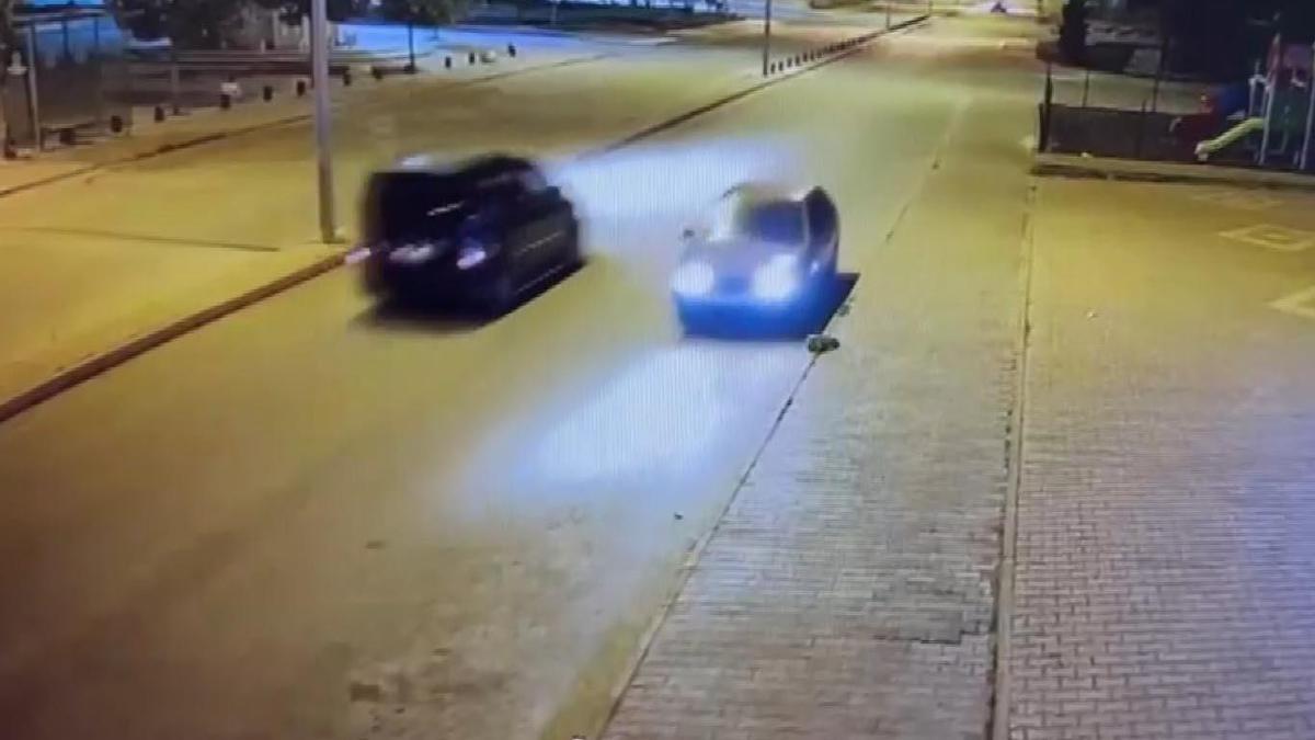 Otomobilleriyle ters yönde ilerlediler, o anlar kamerada haber görseli