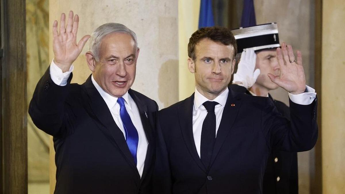 Macron'a İsrail'den sert eleştiri! ''Bizi sırtımızdan bıçakladı'' haber görseli