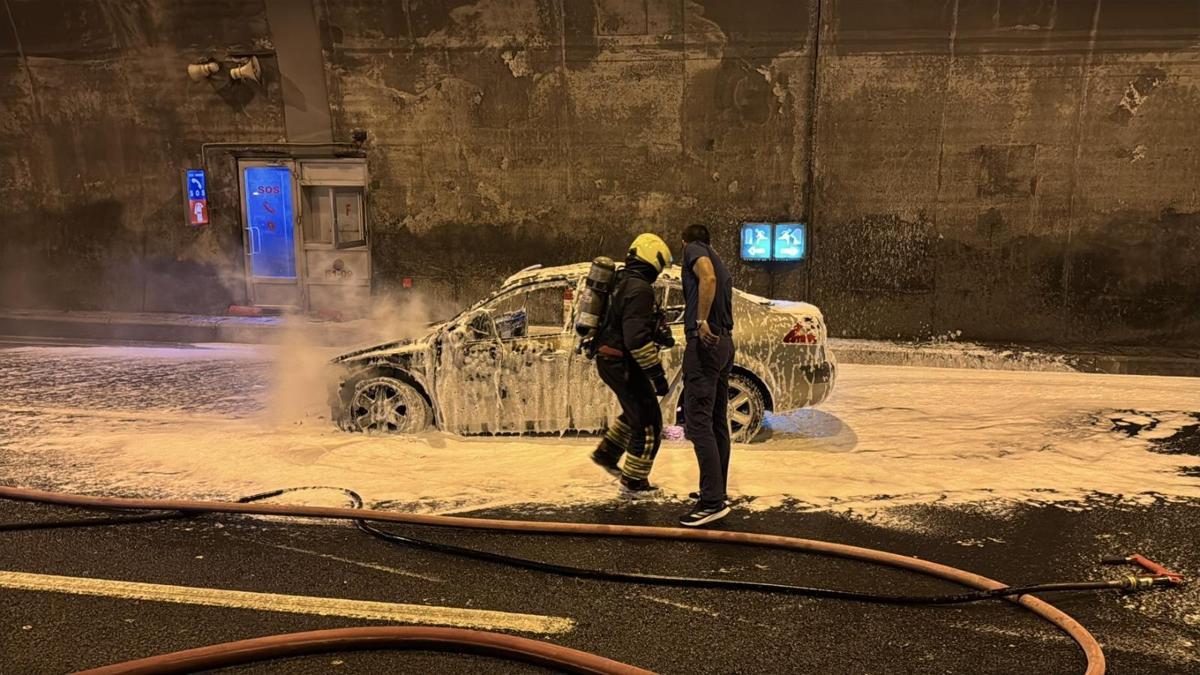 Bolu Dağı Tüneli’nde otomobil alev aldı! Trafik durdu, metrelerce kuyruk oluştu haber görseli