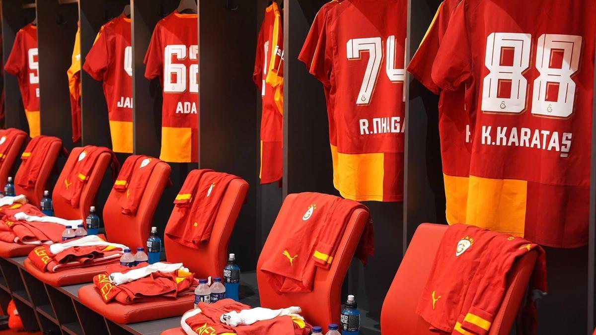 Galatasaray neden transfer yapmıyor? Cem Yılmaz, sarı-kırmızılıların aldığı riski değerlendirdi