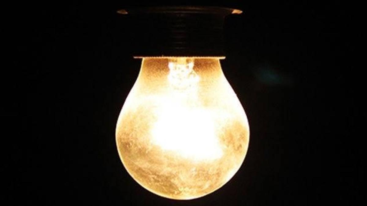 İzmir'de 10 Ağustos'ta 12 İlçede Elektrik Kesintisi Yapılacak