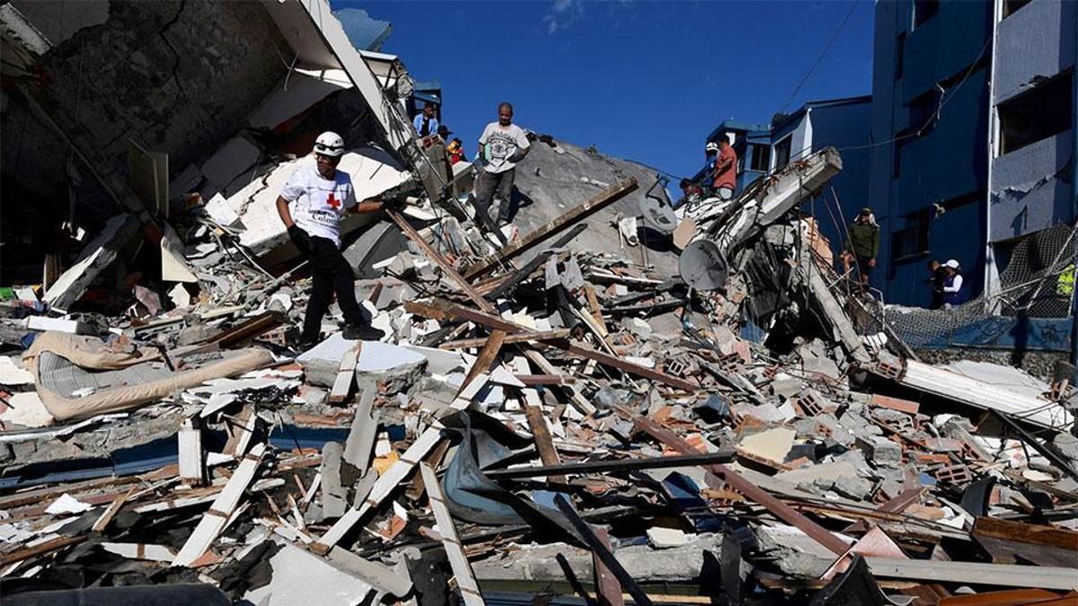 Kolombiya 7,4'lük depremin ilk bilançosu açıklandı haber görseli