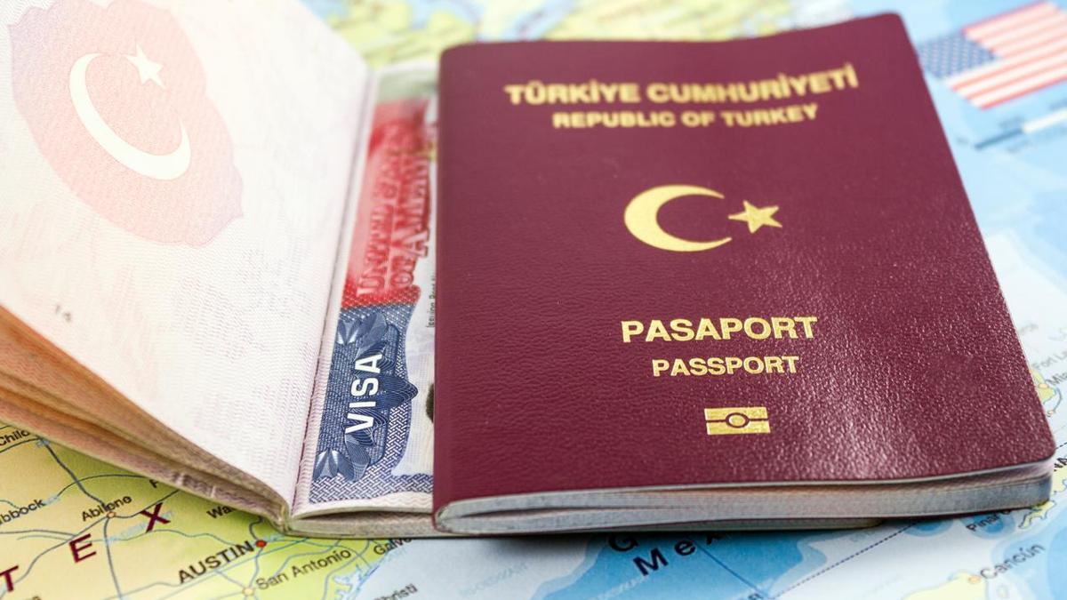 Son dakika: 6 ilde vize dolandırıcılarına darbe