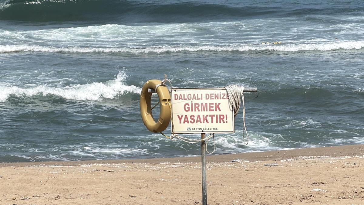 Bartın'da denize girmek 3 gün yasaklandı haber görseli
