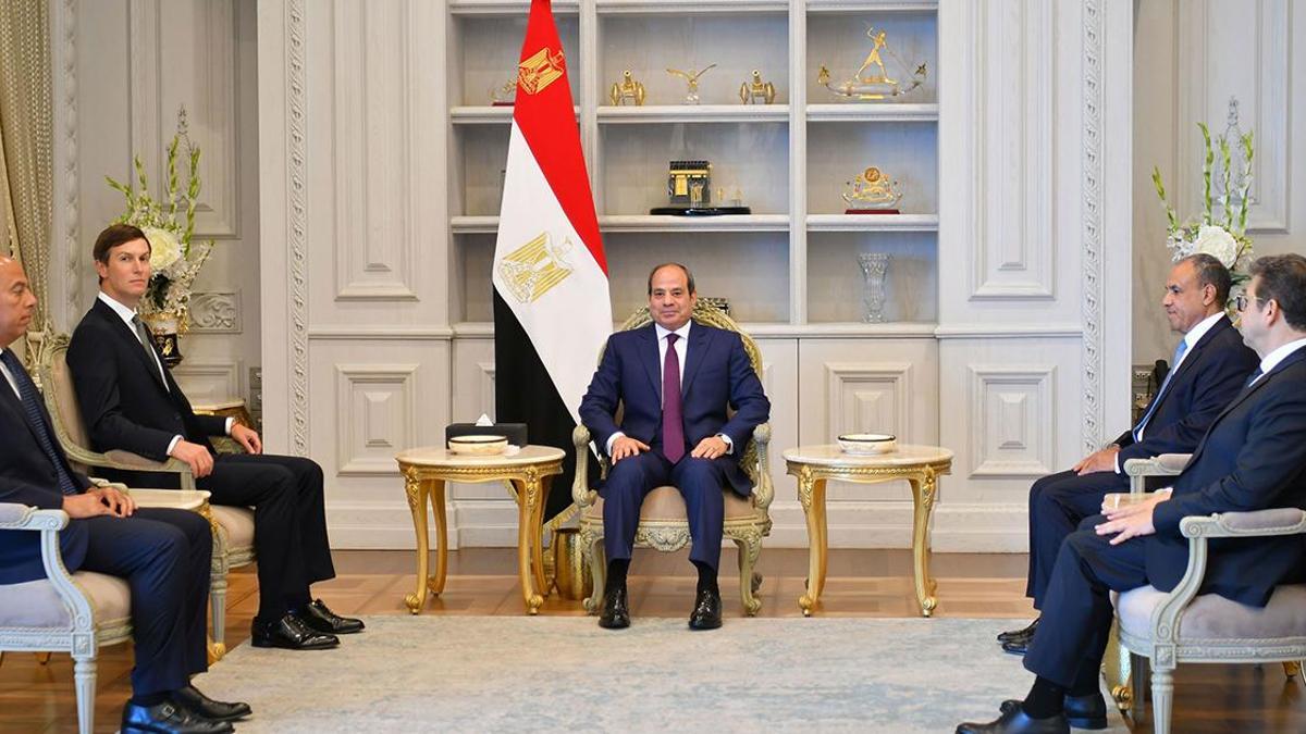 Trump’ın damadı Kushner, Mısır Cumhurbaşkanı es-Sisi ile görüştü haber görseli