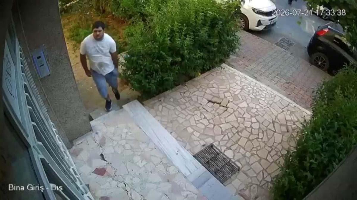 Sultangazi'de takıntılı komşu dehşet saçtı! ''Kızınızı koruyun''