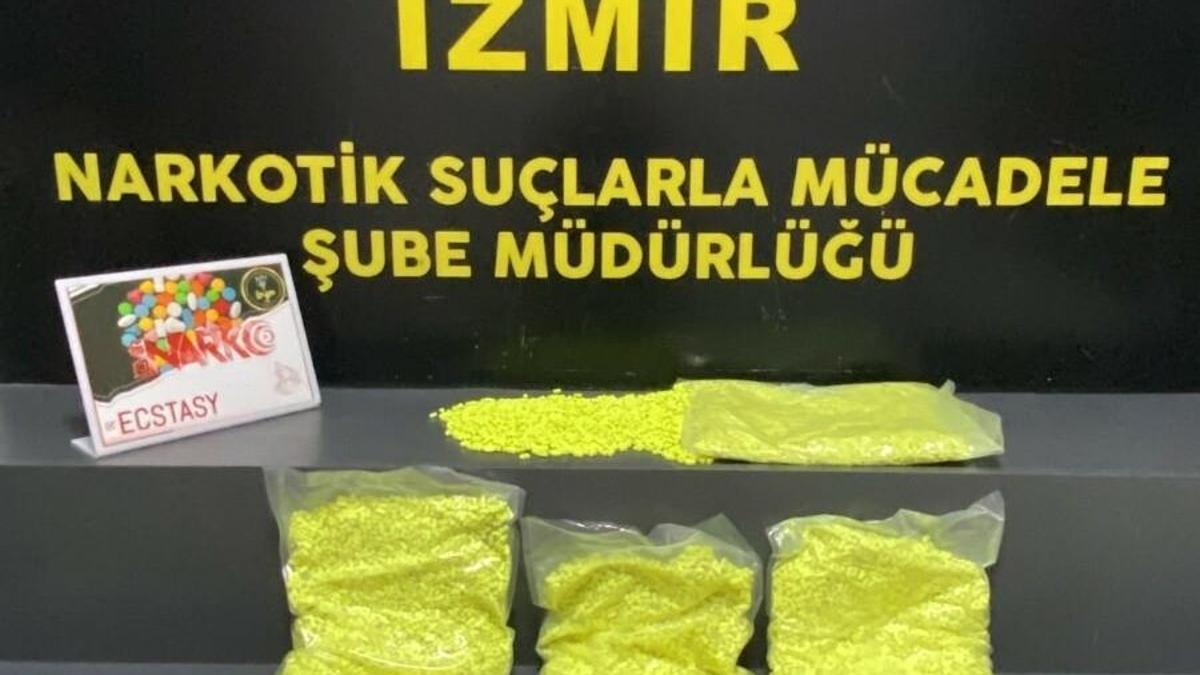Çantasında 31 bin 320 uyuşturucu hapla yakalandı haber görseli