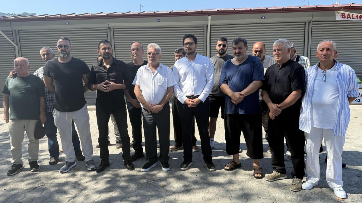 Zonguldak'ta balıkçı esnafı, yeni iş yerlerine geçiş için protokolün imzalanmasını istedi haber görseli