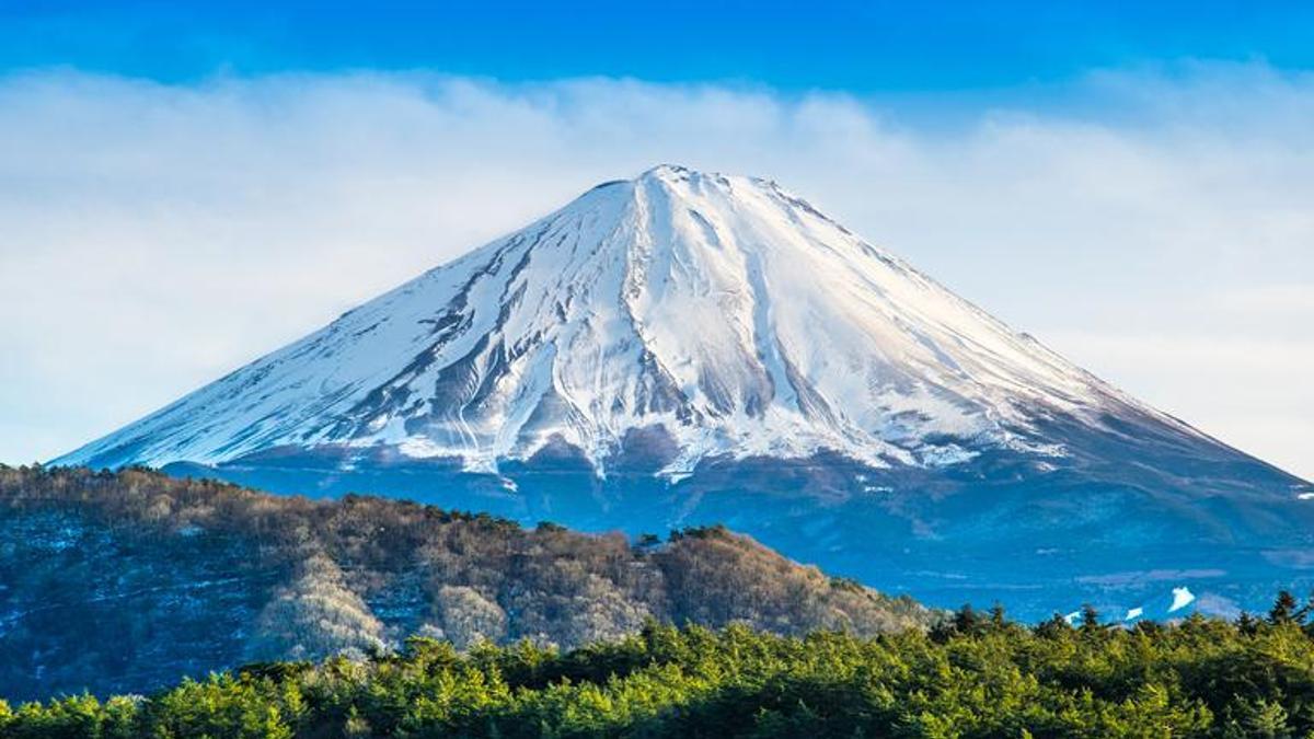 Yoruldum diyen 7 yaşındaki oğlunu, Fuji Dağı'nda tek başına bıraktı